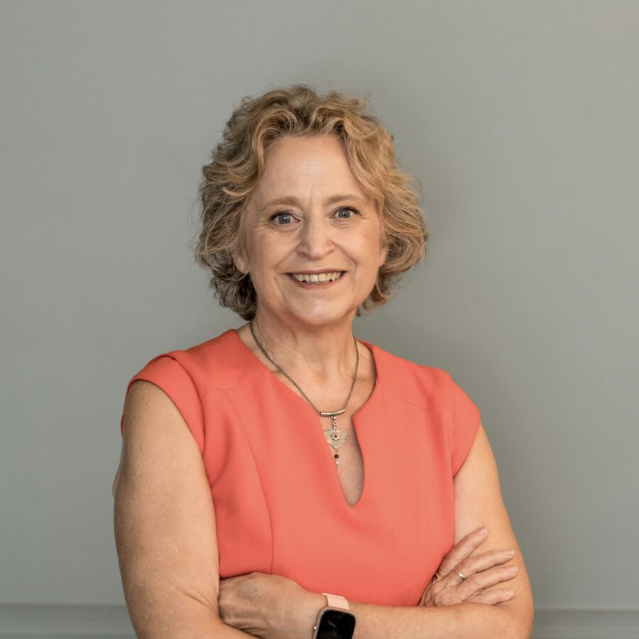 Helen Mee